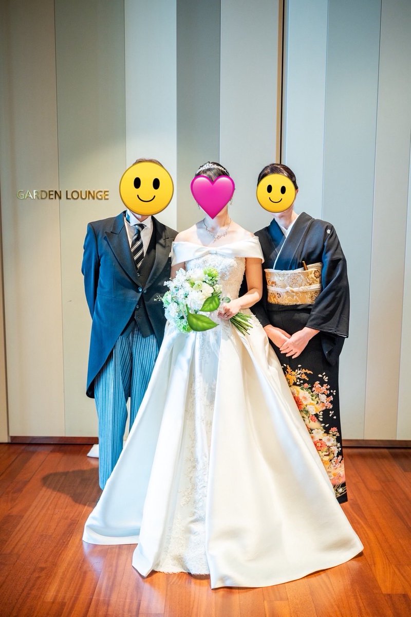 Link_Osaka's tweet photo. 元会員様から
幸せなウェディングフォトが届きました💕
20代後半の女性会員様。
入会の時から「半年で成婚退会する」と誓われて、計画的なデートで、見事、有言実行で５ヶ月で成婚退会されました！
とても爽やかな優しい同世代の男性とのご結婚でした💕
おめでとうございます㊗️🎊
お幸せに💕 https://t.co/gF2hDEWlhe