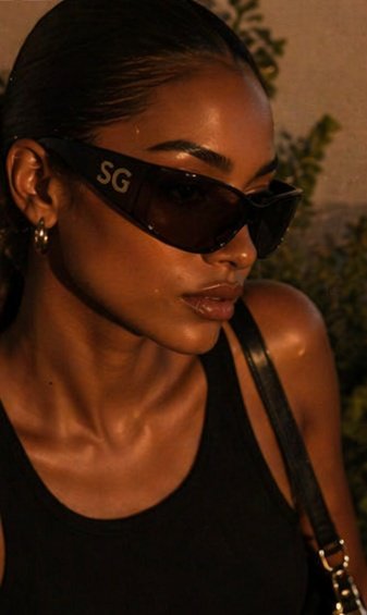 shadedgoddess's tweet photo. Aphrodite isn’t part of the conversation.
She’s the reason everyone else suddenly looks underdressed. 🕶️🔥
#shadedgoddess #aphroditecollection #exclusivecollection #designereyewear #techeyewear https://t.co/hQqdG5qJKS