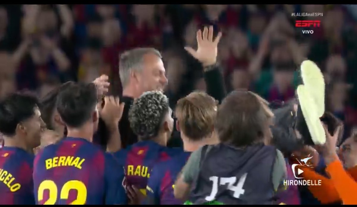 eliowrld_'s tweet photo. @FabrizioRomano @jesty_fcb We love you too Hansi 💙❤️😭 https://t.co/eLUtls6BqN