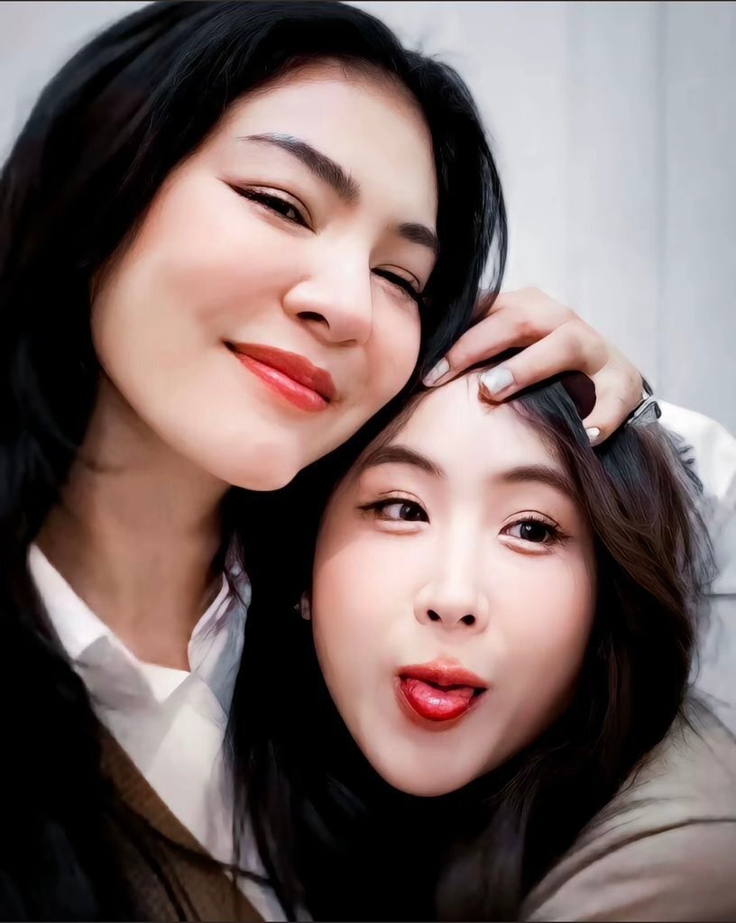 Good morning, may smiles surround you.
🍀🍀🍀🍀🍀🍀🍀

#FayeYoko #ฝ้ายโยโกะ 
#FayePeraya #YokoApasra