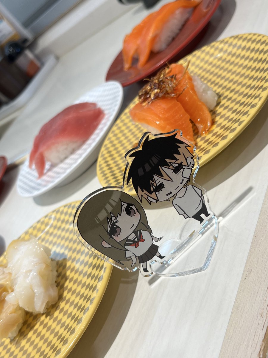 akiharadadada's tweet photo. 昨日は本当にありがとうございました！！！
3人で打ち上げにお寿司行ってパフェ行った🍨
サカモトデイズパフェ、上は酸っぱい柑橘、下はマンゴーでバランス良すぎてペロッと食べれた…甘いのが���手な方激オススメ
た〜のしかった～!!
2人とも本当にありがとう！！
非常に有意義な1日を過ごせました😭 https://t.co/HjFgjooK2z