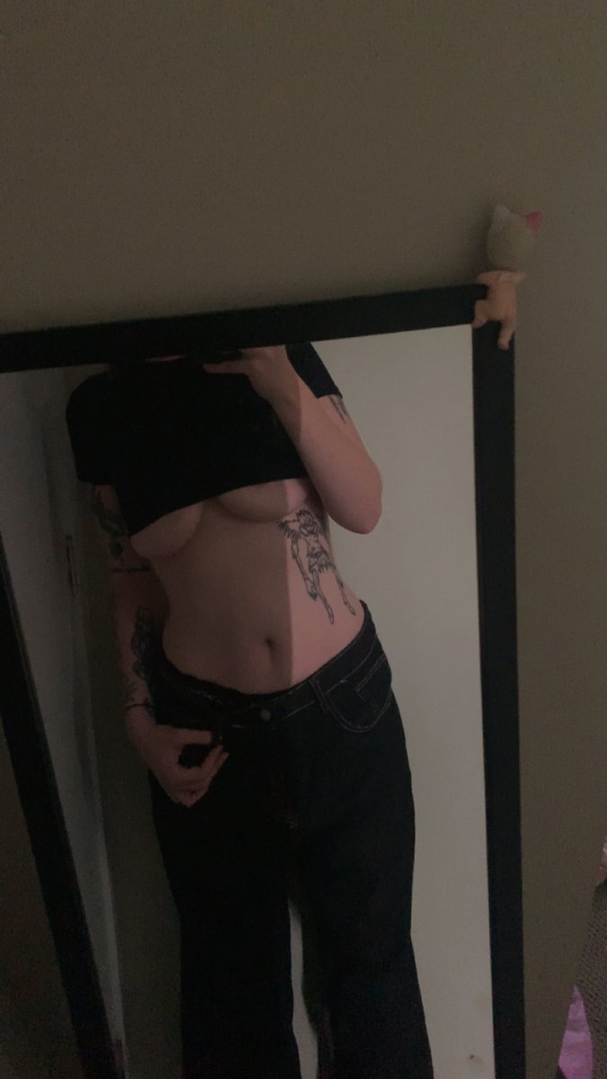 Via ♡ (@SinfulSilvia) / Posts / X