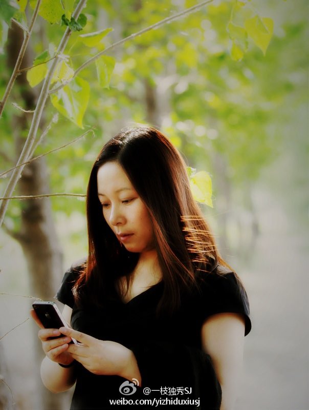 还记得你用iPhone4的时候吗？
那是我们香港买的，专门去香港拿了一趟。 https://t.co/IixEugHaN1
