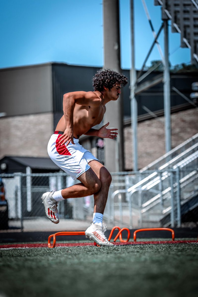 Kai_Rutherford8's tweet photo. Junior season loading…
6’5 | 210
hc: @coach2250 

@RecruitGeorgia @ATLFOOTBALL3 @baconnetworkllc @GHSFdaily @najehwilk @NGVikingsFB @ngfbrecruits @CoachDemas @Coach_Ogletree @CoachAlDuff @COACHMAC515 @NathanBrock50 @BHoward @RicoZackery @CoachLonas
@ChadSimmons_ @RustyMansell_ https://t.co/cTWE8PX4I6