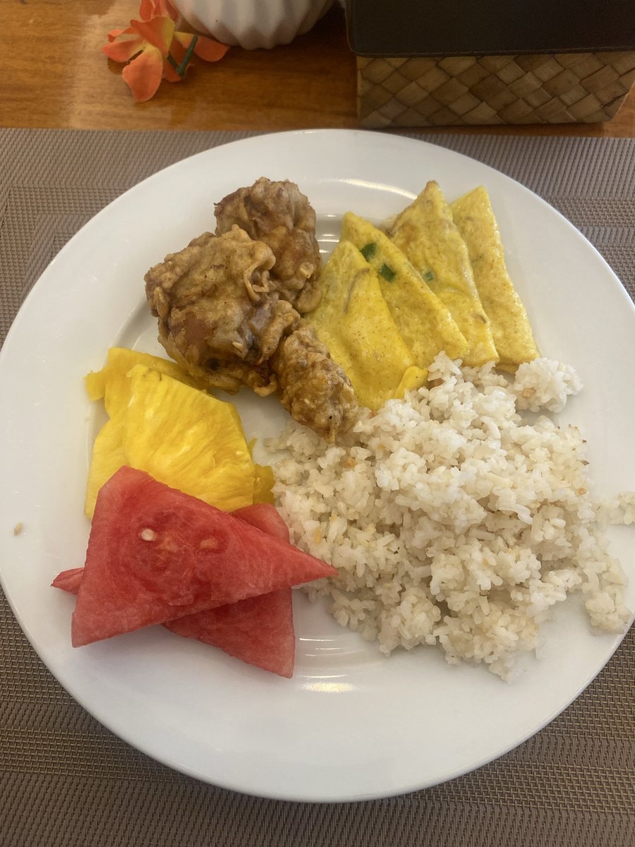 AljikramR's tweet photo. Tara breakfast tayo 
Ever o hotel tara joke https://t.co/NxGq576CIl