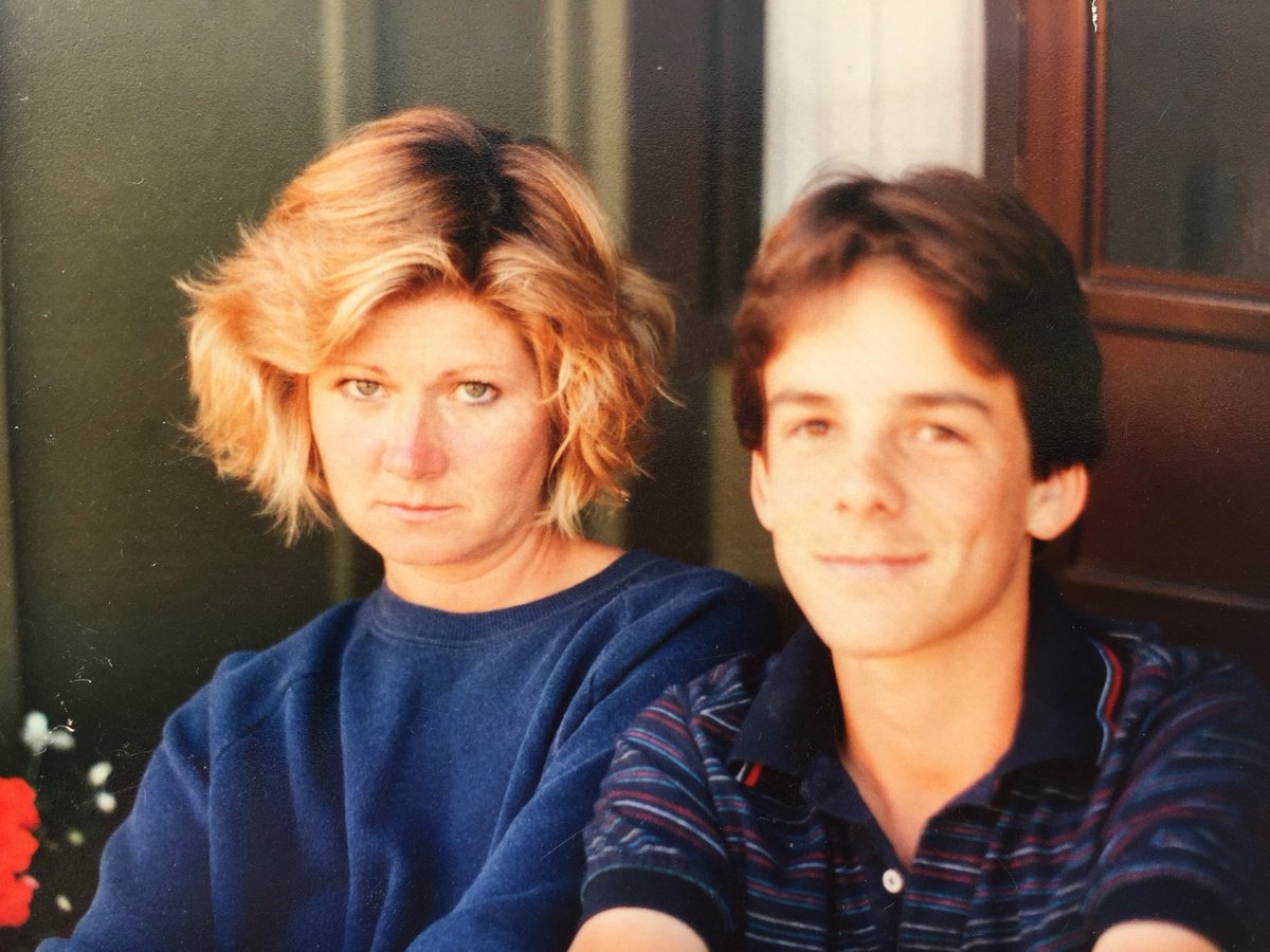 JonathanABarnes's tweet photo. Me and Mom, 1987. I miss her terribly 🙏 https://t.co/IhZ7SCX2qm