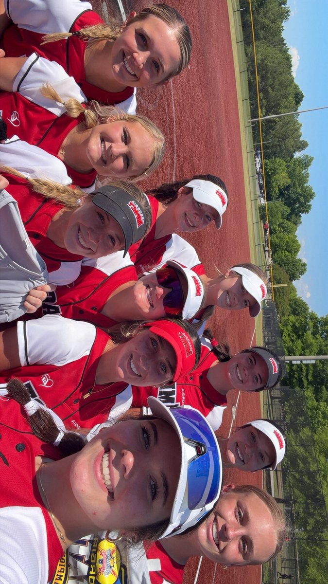 BrekkStucke2027's tweet photo. Another great weekend at the fields!! The best Mother’s Day gift for mom of course after +1 💣 with the @MizunoFPitchNA CRBN!! 😄😄@ExtraInningSB #commitcrew 

@GaImpact16UPrmr @martin_lincoln https://t.co/DLf99IlotR