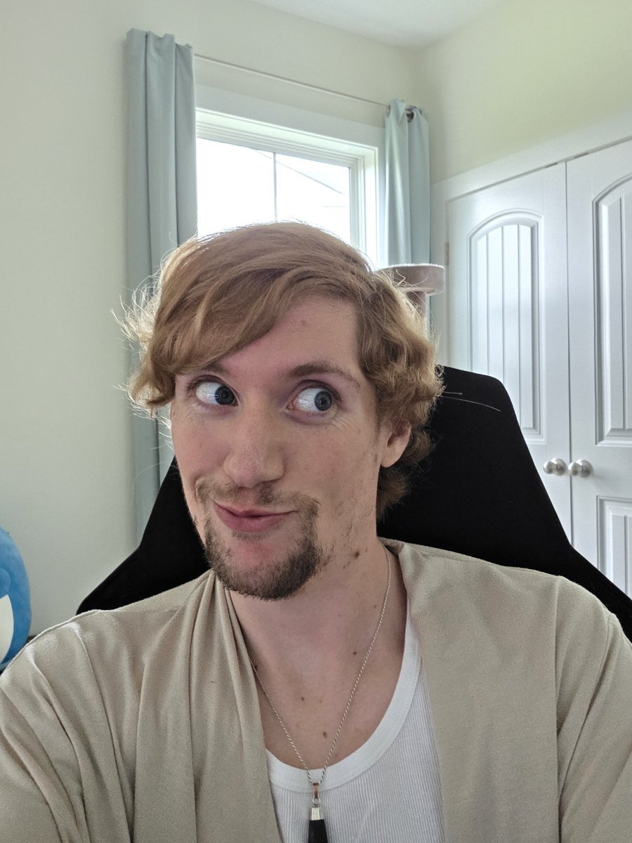 FireTearDrop96's tweet photo. Is dbd a new addiction!?!? https://t.co/VrVtsfmI0f https://t.co/AcG2naN7xL