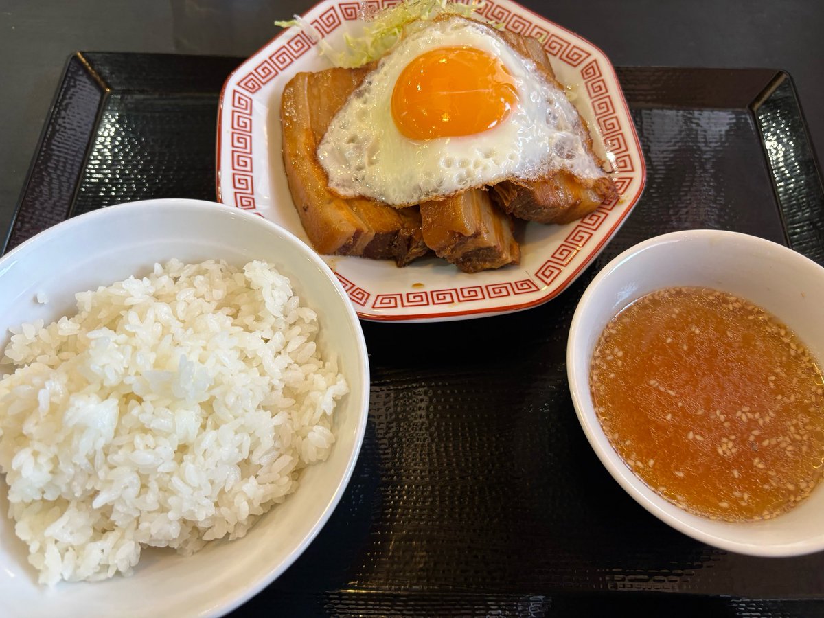 takabu___'s tweet photo. 新発田市の満腹食堂メガ天チョップでチャーシューエッグ定食と唐揚げ&amp;アジフライ定食🍚
ご飯はおかわり無料です😅
美味しく頂きごちそうさまでした。 https://t.co/deKqheKtAe