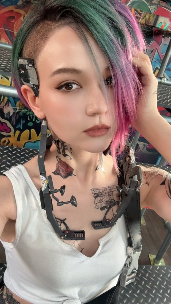 Adele Lave Cosplay tweet media