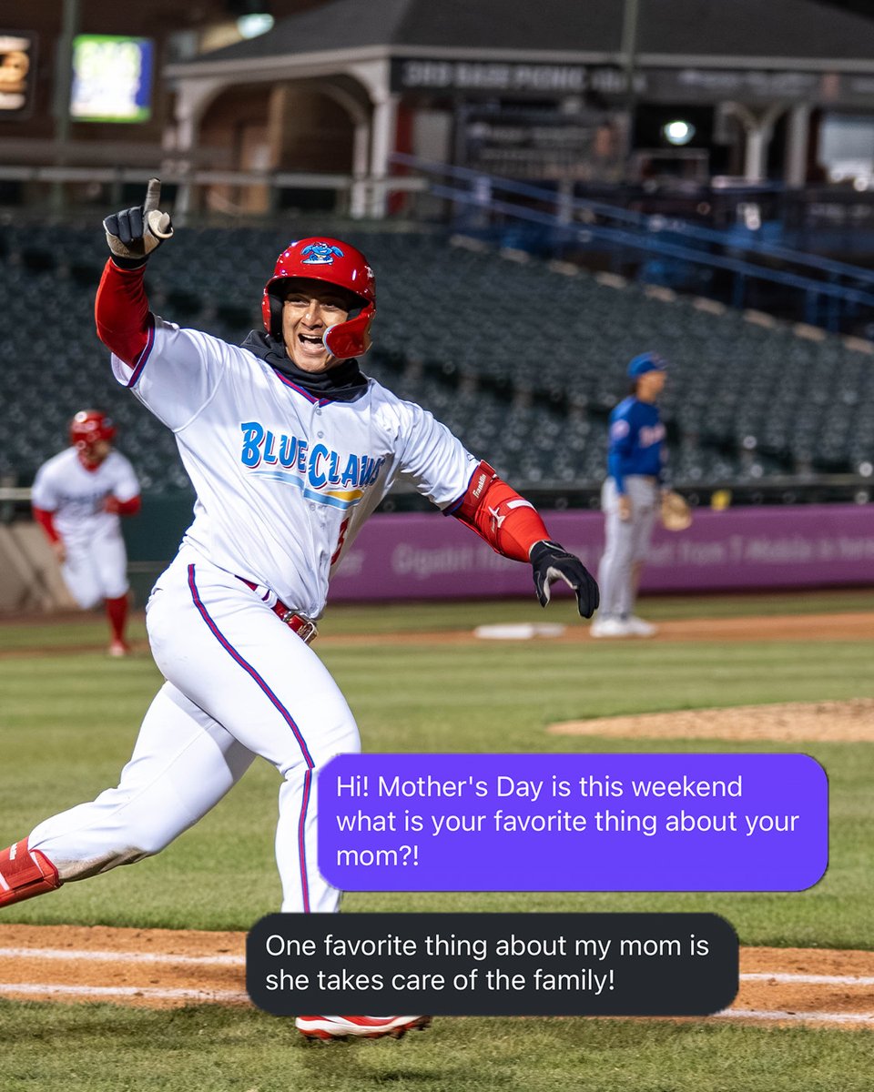 BlueClaws's tweet photo. Thanks for everything, Mom! 💖 https://t.co/yibvgCxSxL
