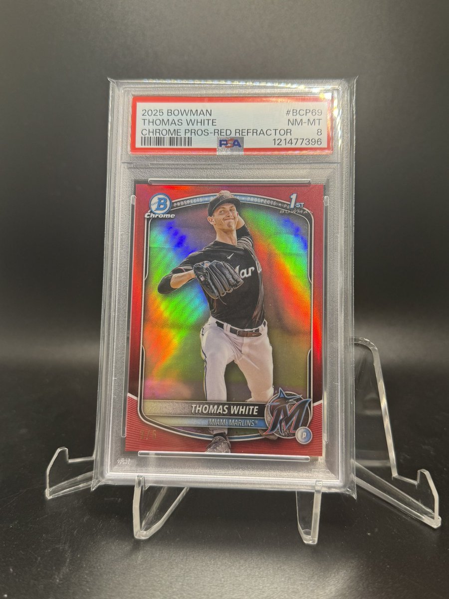$900 each

Please be specific about card/quantity (when available)

Thomas white 1st true red /5 PSA 8 - perfectly fine with holding this!