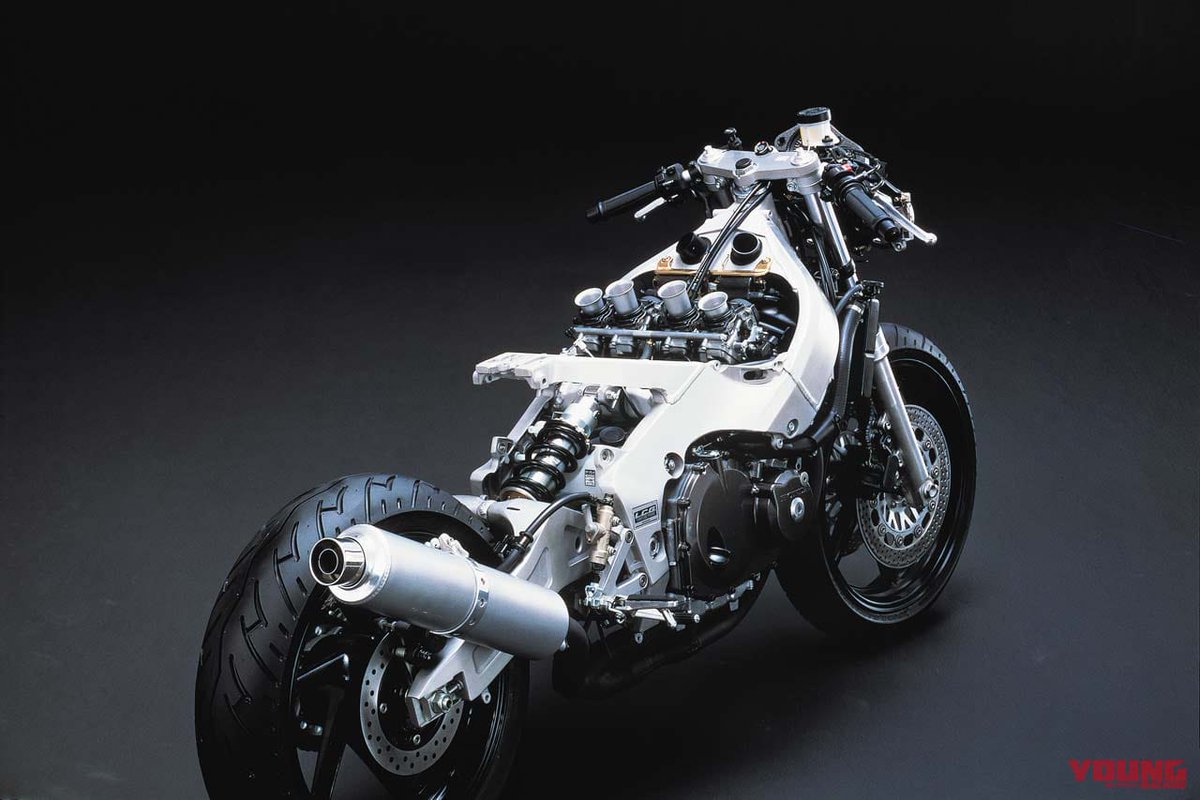 mda3519's tweet photo. 頑丈そうなバイクのフレームの画像を添付してRTしてください。
まずはNC29です。 https://t.co/HNOgPDC0GH