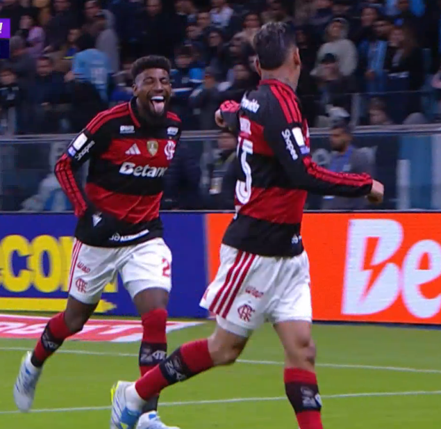 CentralFlaNacao's tweet photo. GOOOLLLLL DO FLAMENGOOOOOOO!!

CARRASCALLLLL!!! https://t.co/3GBNa6PL1U