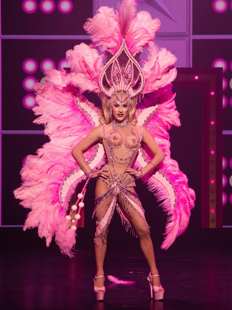 Drag Base tweet media