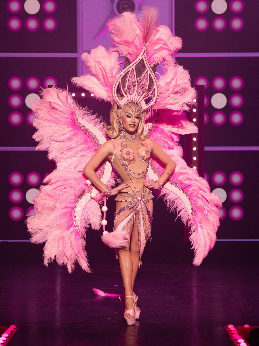 Drag Base tweet media