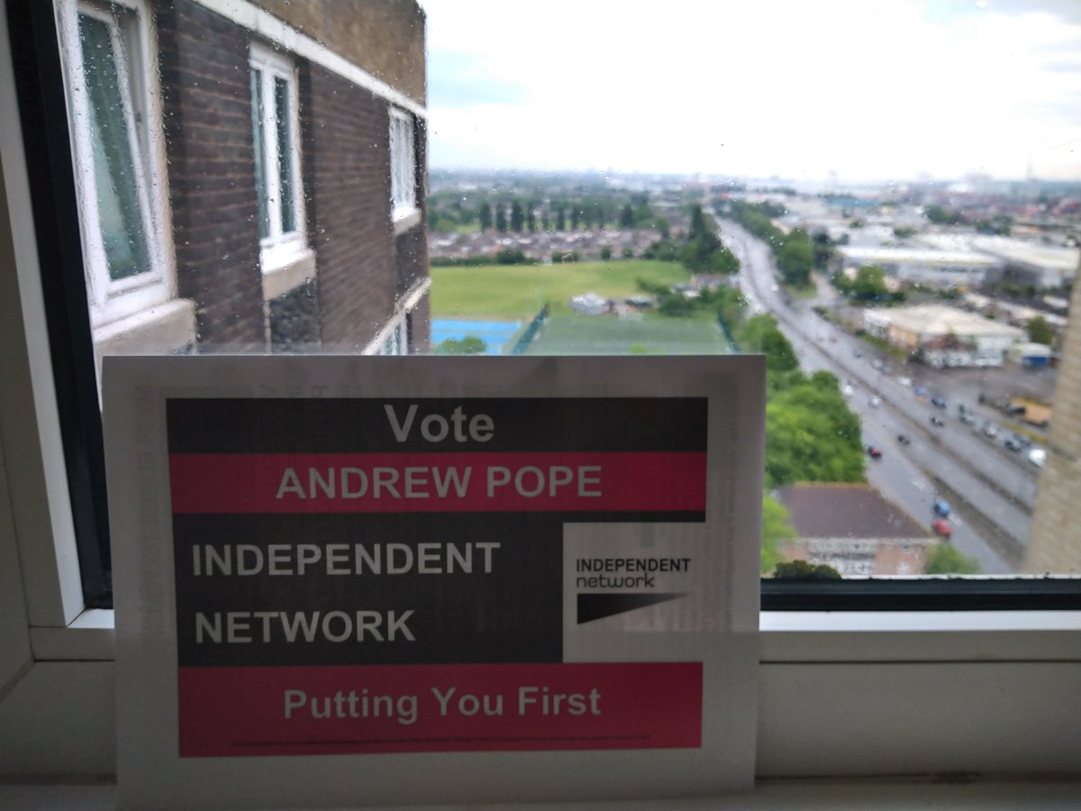 SotonIndies's tweet image. From the top floor of #RedbridgeTowers #Southampton where our campaign for sprinklers for all Council tower blocks began in 2017...led by Andrew Pope.
#VoteIndependent this Thursday 7th May 2026.
Vote Andrew Pope Independent Network for Redbridge ward, Southampton City Council