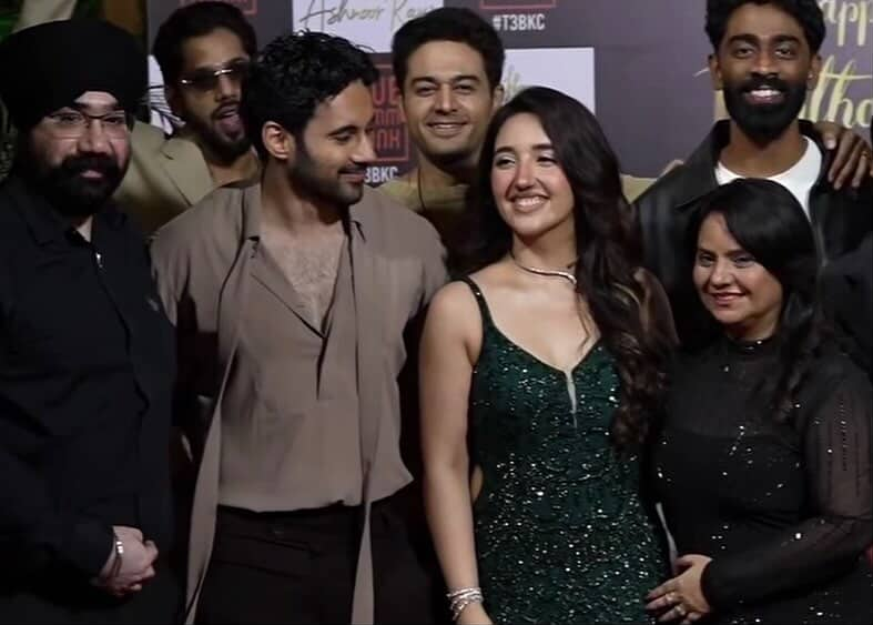 Mr__Abir's tweet photo. Cutest frame today ❤ #Abhinoor https://t.co/qDJtHdelBx