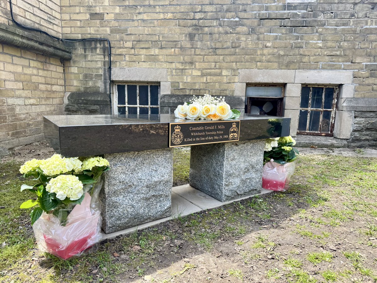 YRPAca's tweet photo. Following @HeroesInLife Ceremony of Remembrance we honoured Constable Gerald F. Mills of Whitchurch Township Police who gave his life in the line of duty on May 29, 1968. This memorial bench stands as a lasting symbol of service, sacrifice and a place to reflect on his legacy. https://t.co/KTB06dMDoG