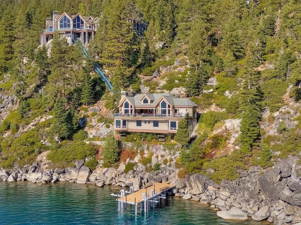 HouseTrackers's tweet photo. Billionaire Sergey Brin bought this house in Lake Tahoe for $42 million in December https://t.co/qzWJiQotny