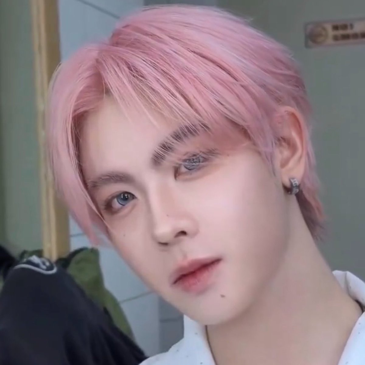 ห๊ะ ･ﾟヽ(´▽｀)ノ tweet media
