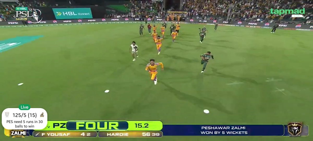 PCT___FanGirl's tweet photo. Raise your hands for zalmiiii💛🔥 https://t.co/TO2yJ34OMH
