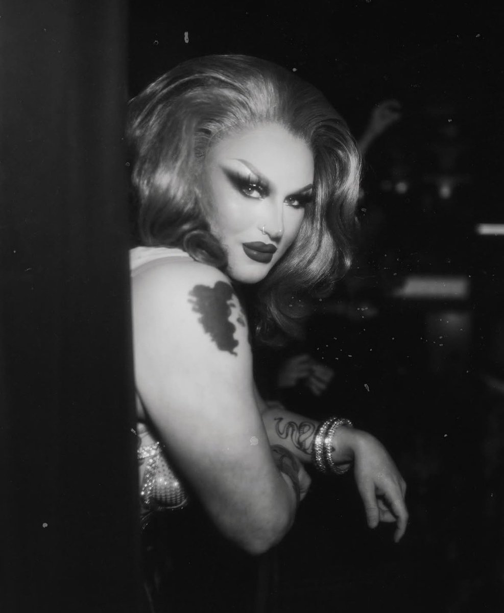 Drag Crave tweet media