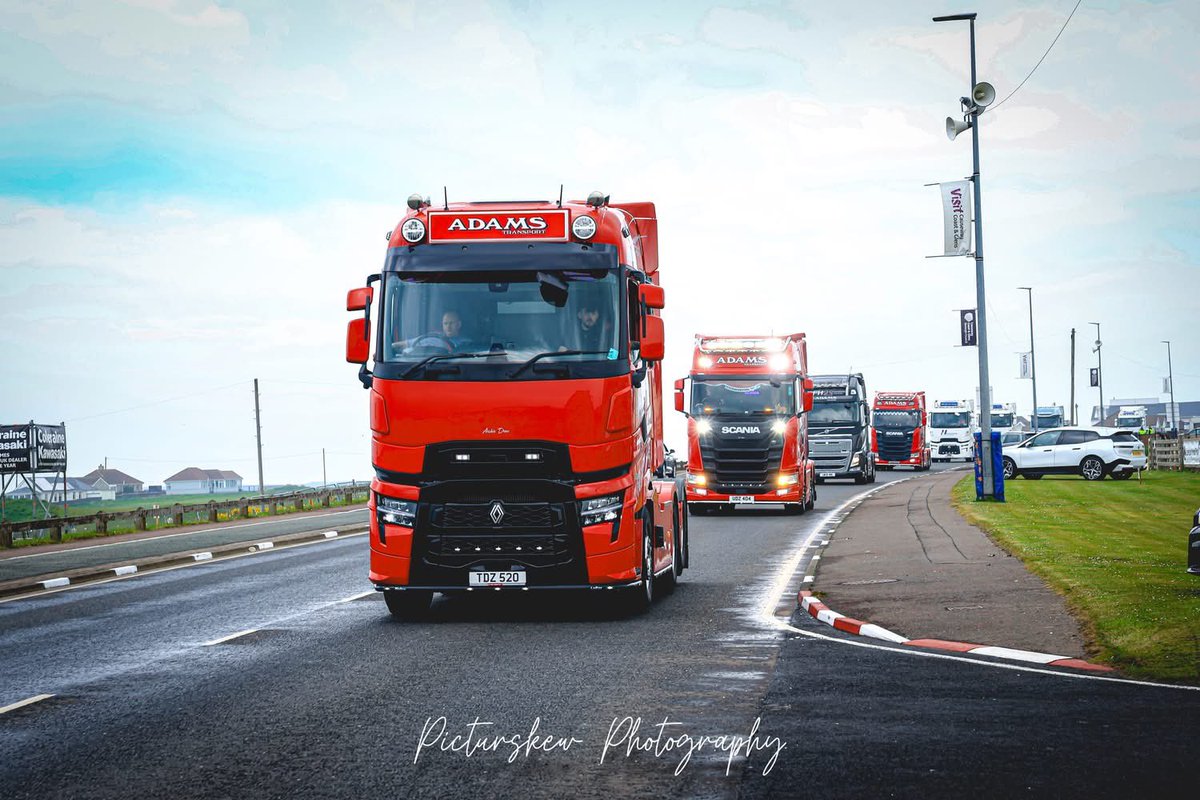 PicturskewPhoto's tweet image. ‘Keep her lit’ the North West Truck Run seen the @northwest200  circuit filled with trucks around the #CausewayCoast supporting Community Rescue services across #northernireland @LoveBallymena @VisitCauseway @exploreccag @TasteCauseway @BBCSPORTNI