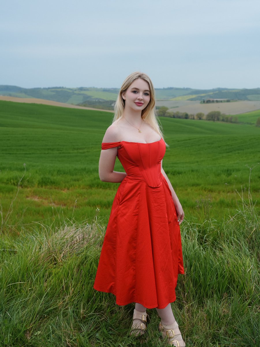 evieleemikomin's tweet image. Windows XP Desktop 🌠
.
#italy