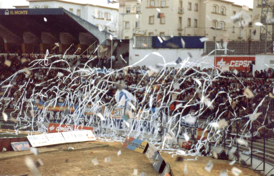albertoRCRH's tweet photo. ¡LADRAN... SEÑAL QUE CABALGAMOS!

¡FRENTE ONUBA SIEMPRE ULTRAS! https://t.co/tGCfIclqNo