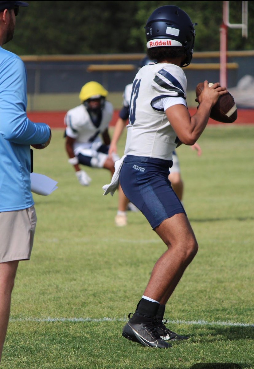 jZTQB3's tweet photo. Spring Ball at ELCA. Let’s work. 🏈🔥
#ELCA #NoDaysOff #AGTG @ELCAFootball https://t.co/tLxfVUReWz