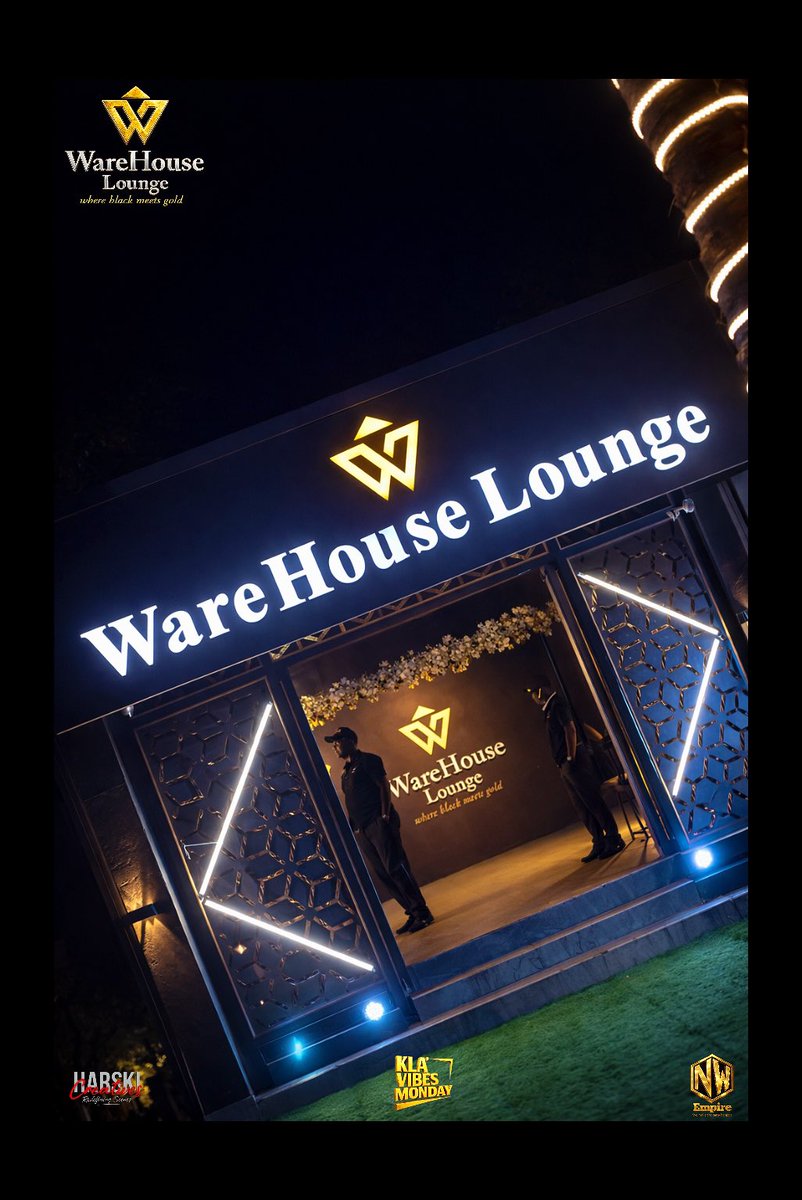 PLOT_08's tweet photo. KAMPALA NEVER SLEEPS .. 
weekending on a Monday @WareHouseLUg 💥💯.. fall in for good vibes 💪💥 KLA’ VIBES MONDAY 👊 #party #vibes #funpacked !! https://t.co/lhBpyNSe1t