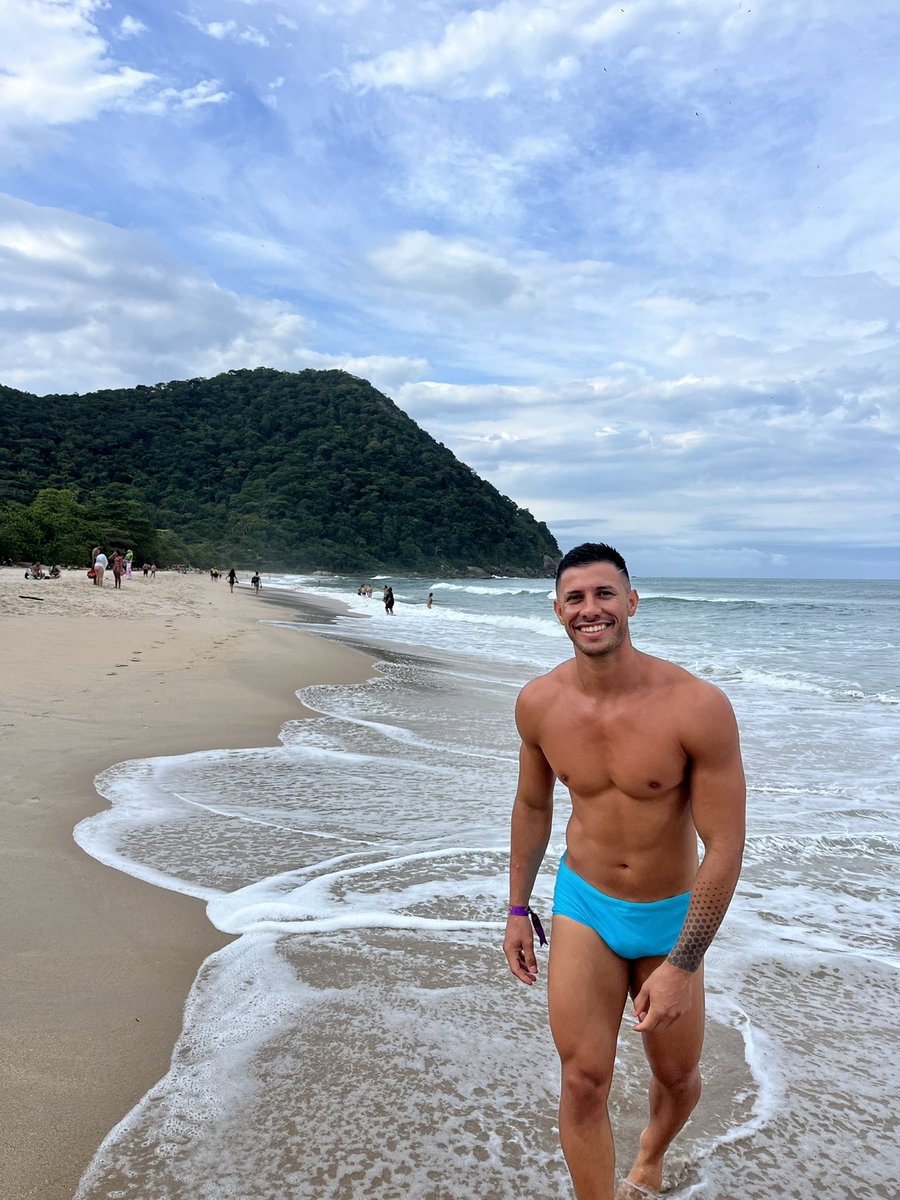 thialvesa's tweet photo. Do final de semana 🥰 https://t.co/jPkPWVVMWN