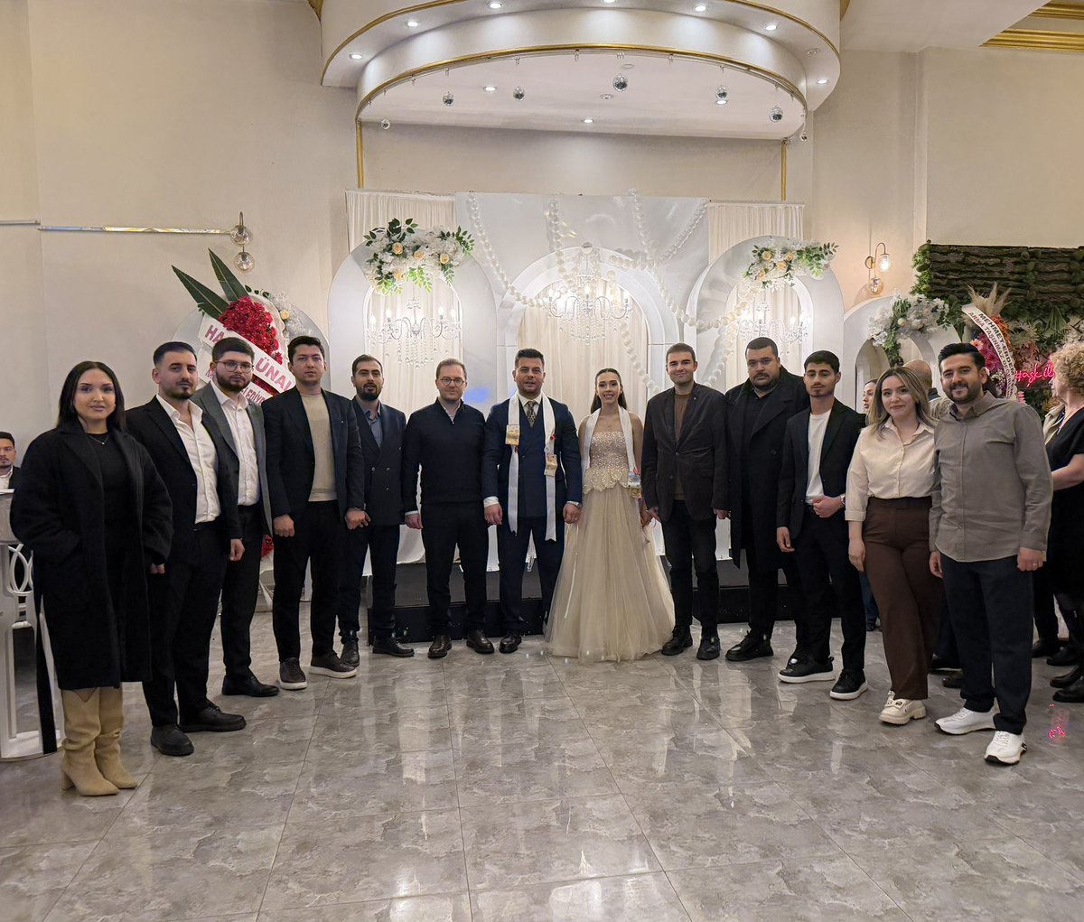 Karşıyaka İlçe Gençlik Kolları Başkanımız Ali Oğuzhan Temel ve Büşra Türkyılmaz Hanım’ın nişan akitlerine şahitlik ettik.

Rabbim çıktıkları bu yolu hayırlı kılsın, tamamına erdirsin. Kendilerine bir ömür boyu mutluluklar diliyorum.