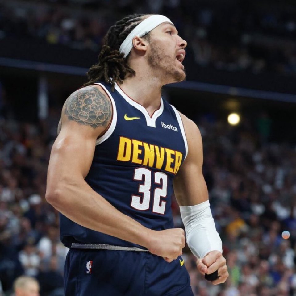PhoenixSunsBra's tweet image. Segundo o @BrettSiegelNBA, o Suns pode ser um dos interessados em uma futura troca do Aaron Gordon.

Ele cita: “Times como o Los Angeles Lakers, Phoenix Suns e Boston Celtics estão entre os muitos times que buscam vitórias imediatas com os quais Gordon obviamente se encaixaria