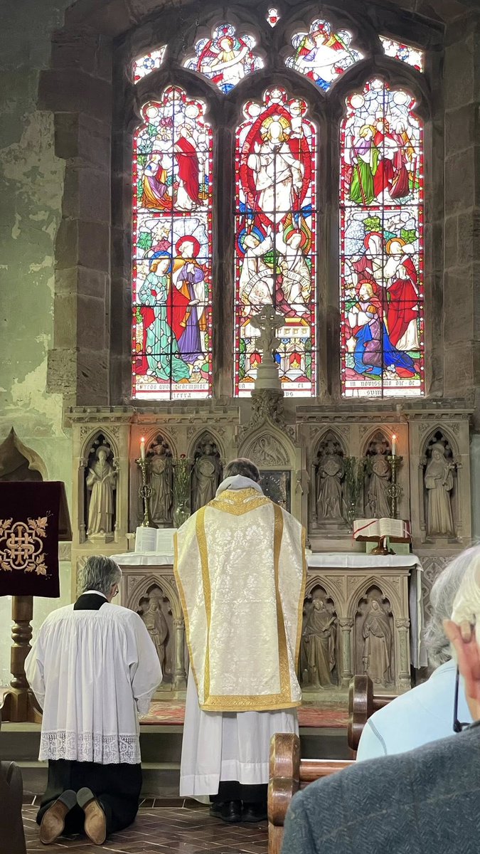 Latin Mass Society tweet media