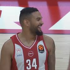 Coach tou kanape tweet media