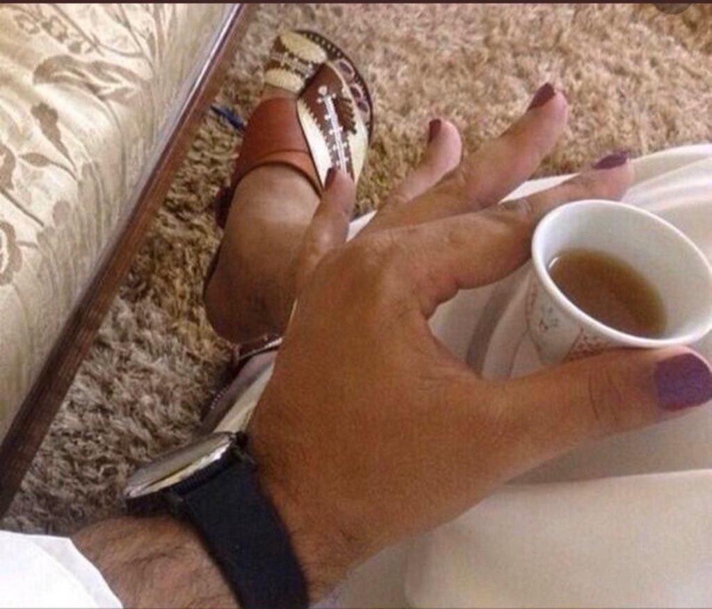 خآدر , tweet media