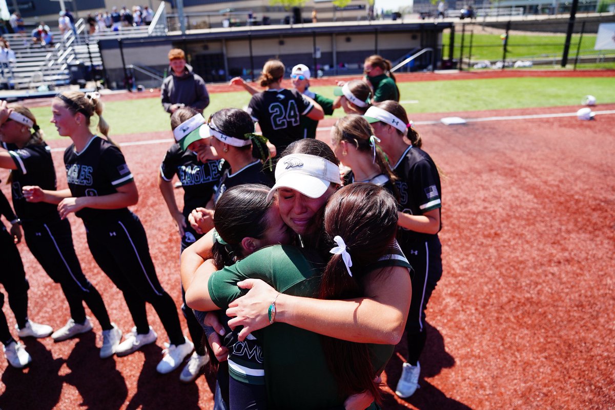 TheHeartConf's tweet photo. @cmueaglesSB DID THE THING. 🏆 

📸: Jordan Lester (@Lester1Jordan)

#therightwaytoplay #theheartswaytoplay https://t.co/8S4KZ32xbE
