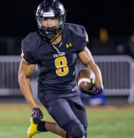 LI__Mouth's tweet photo. Congratulations to @StAnthonysAth football running back #XavierBala on committing to @CuseFootball! #stanthonys #stanthonysfootball #longisland #longislandfootball #highschoolfootball #highschoolsports #syracuse #syracusefootball #collegefootball #ncaafootball #ncaa https://t.co/HMg3bOxgSh