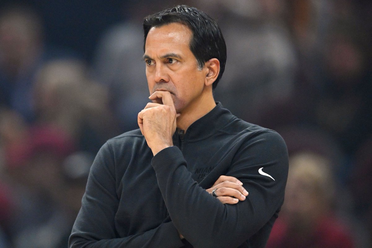 Actor/comedian Alex Thomas says Erik Spoelstra’s lack of playing experience has been questioned before

“I always heard dudes looked at him kinda a certain way ‘cause at a certain time, you’re going, ‘You know what, have you ever been in the playoffs yourself?'"

(<a href="/kg_certified/">KG: Certified</a>)
