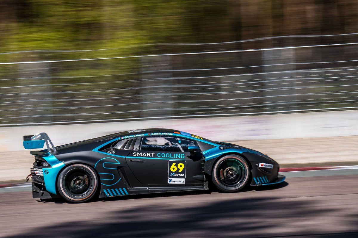 GTxREPORT's tweet image. 🇱🇻 Baltic GTs put on a show at Biķernieki💥
A spectacular BaTCC opener with crashes, repairs, comebacks and a late endurance twist, as the Lamborghinis fought through the Riga Summer Race weekend. 

Full report:
👉 gt.report/CJ5Zq

#BaTCC #Lamborghini