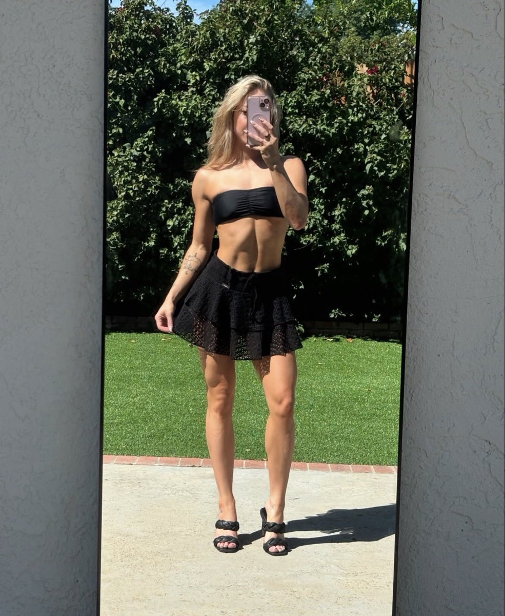Goddess Lutz🎀🧸 tweet media