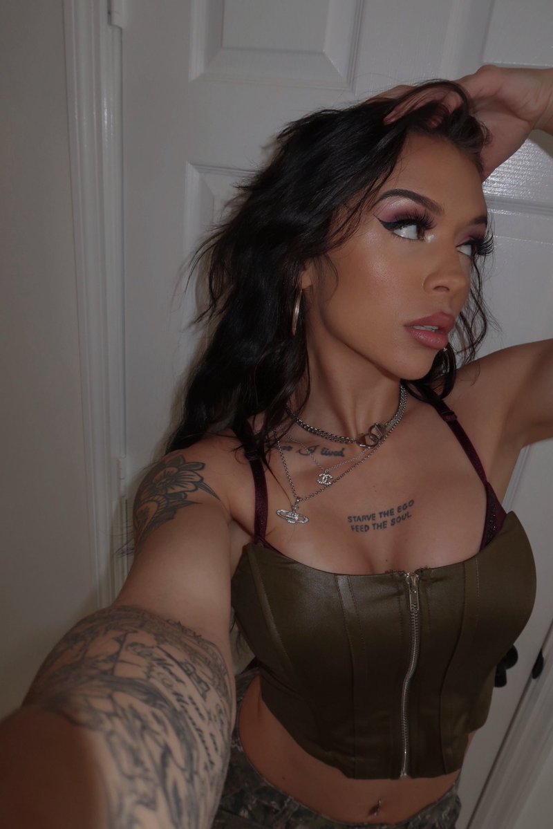 Elayna Black tweet media