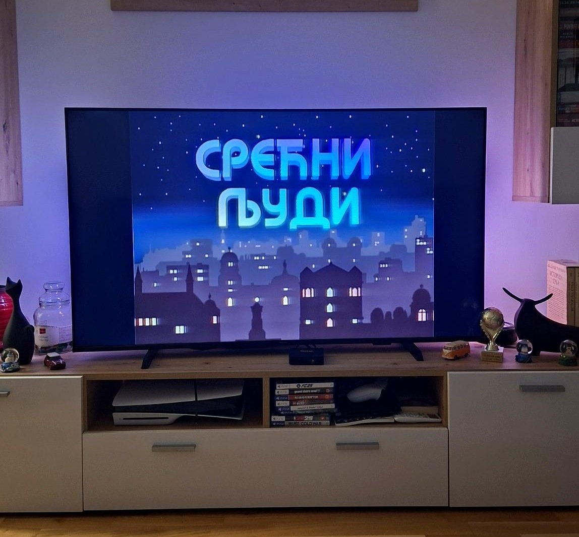 SiggySwans's tweet photo. Напољу је поново вучје време https://t.co/cSVdS5uj51