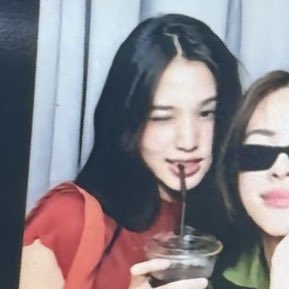 svtsoobie's tweet photo. #NuevaFotoDePerfil #emibonnie #linnie https://t.co/KWpB3QhK1I