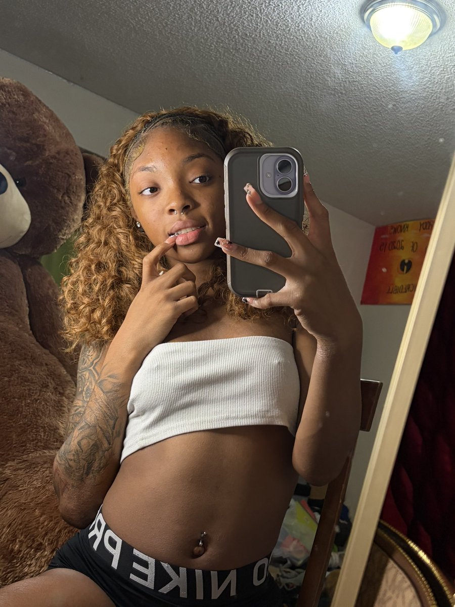 trapbby.lo🏚️🕷️ tweet media