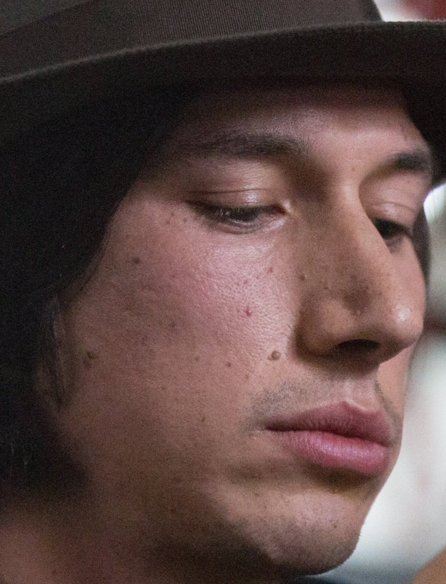 So serious, so sexy 🔥 #AdamDriver