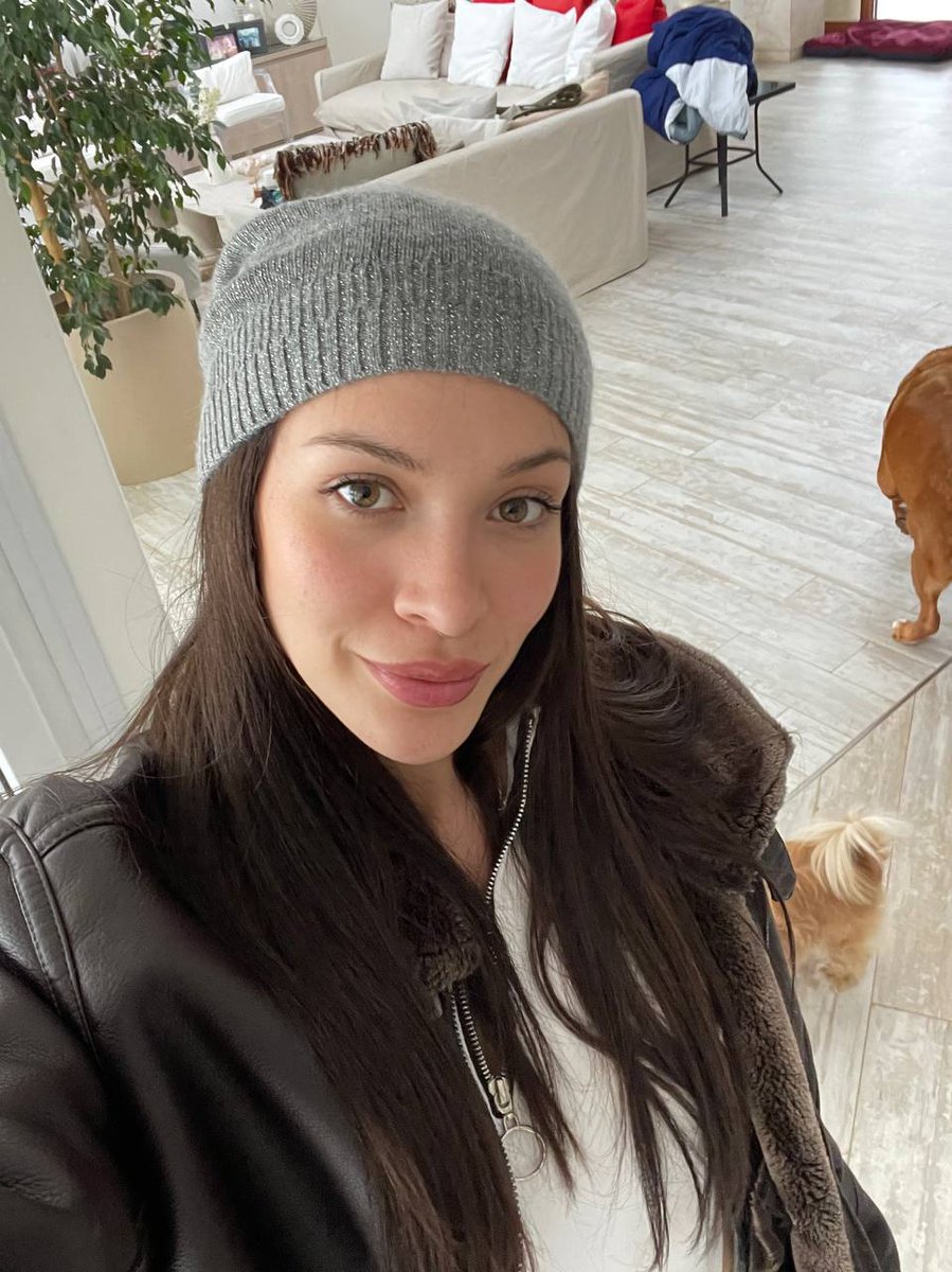 Chloé & Camille tweet media