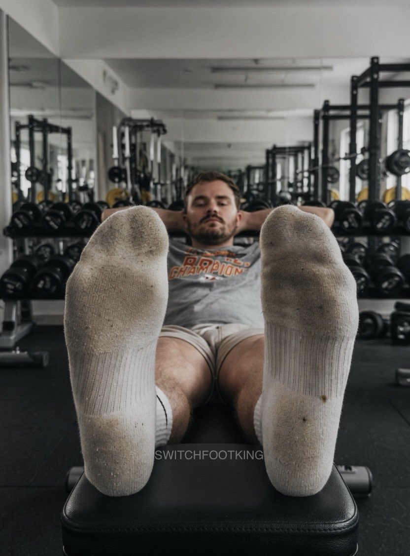 Switch Foot King tweet media